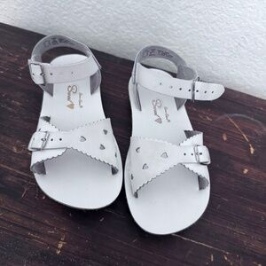 GIRLS LEATHER SANDALS
